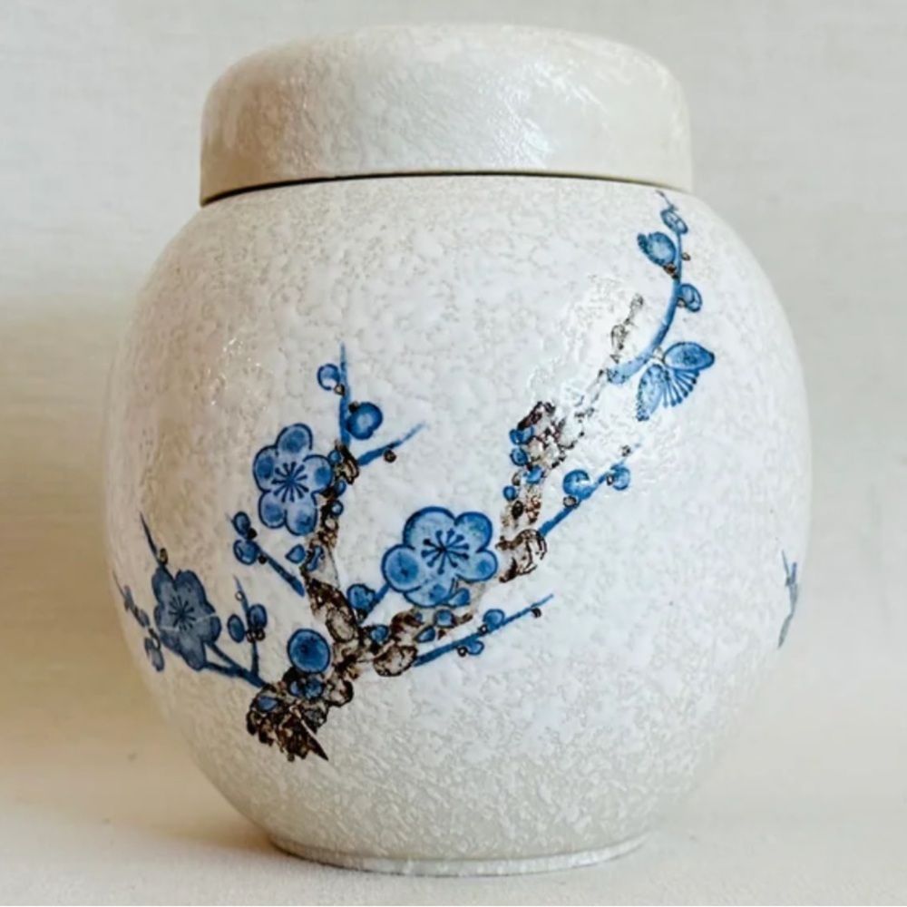 Vintage Ginger Lidded Jar Urn Ceramic Blue Flowers Branch Hand Painted Japan #17